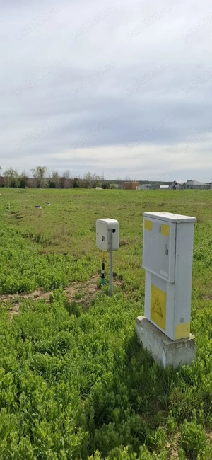 Teren intravilan de vânzare