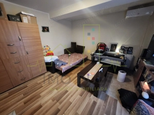 Apartament in vila cu curte mare. Parter. - imagine 2