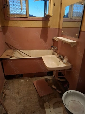 Vând apt..2cam . semidecomandat bloc 4 etaje   - imagine 6