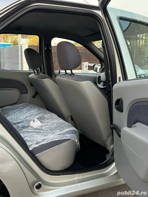 Dacia Logan 2005 NOU 19.000KM 1.4mpi! model preferance proprietar de noua  - imagine 6