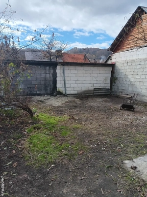 Casa de vanzare in Petrosani zona colonie - imagine 2