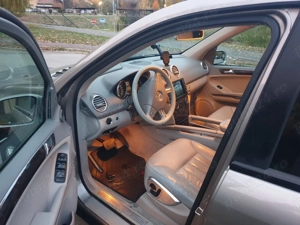 Mercedes Benz 320 - imagine 9