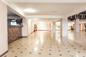 Spatiu de inchiriat pe termen lung, 560 mp , bun pt Clinica , Spital, Show room - imagine 9