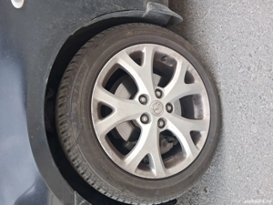 vand mazda 3 - imagine 2