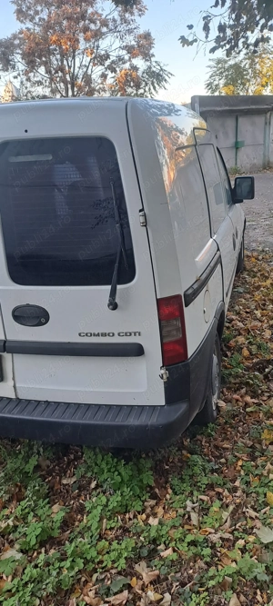 Vând Opel Combo