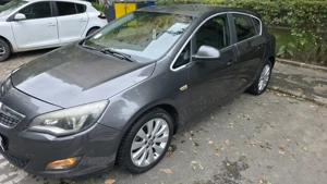 Opel Astra J, 143000 km, an 2010