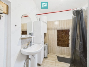 Casă renovată în localitatea Lazuri, Arad - imagine 10