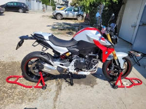 Vând motocicleta BMW F900R