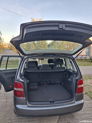 vw Touran 2.0, 7 locuri - imagine 5