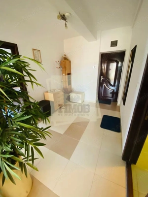 Apartament 3 camere balcon si garaj Parcul Sub Arini - imagine 6