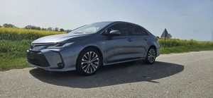 Toyota Corolla Hybrid 1.8 - imagine 3 Toyota Corolla Hybrid 1.8 - imagine 3
