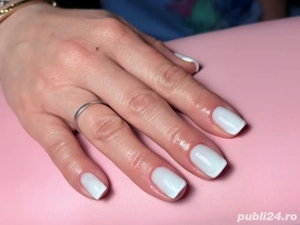Unghii cu gel  ojă semi apex  pedichiură estetică Sectorul 1