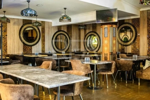 Vanzare Afacere La Cheie - Arcul de Triumf