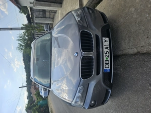 Vând bmw x3   ,proprietar,nu fac schimb 