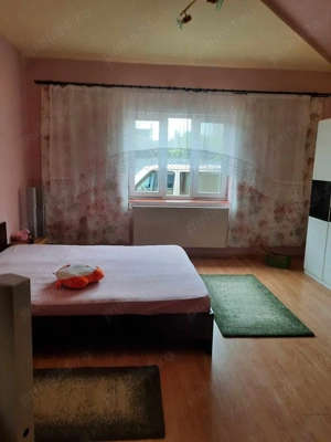 Inchiriez casa cu 2 camere 