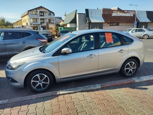 Ford focus benzina 16 fab 2010 pret 2690 euro 