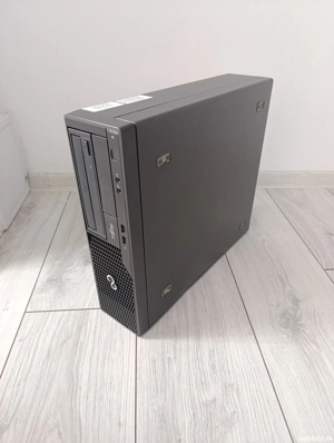 Sistem unitate PC Fujitsu Esprimo i5-2500 + SSD + GT 710 pentru office gaming ieftin cu Windows 11