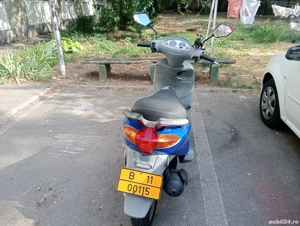  Scutere Piaggio Fly - imagine 3