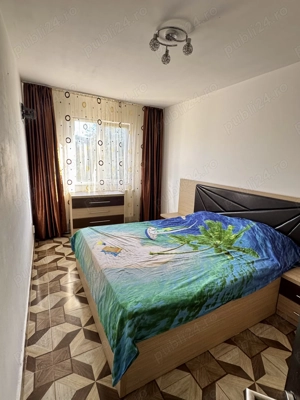 Inchiriez apartament cu 3 camere zona Ciresica