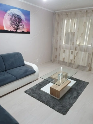 Proprietar închiriez apartament 2 camere zona Girocului 450 euro et 3 din 4