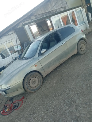 Mașina alfa Romeo 147.1.6 - imagine 2
