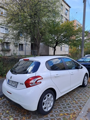 Peugeot 208, 1.4 diesel, 243000 km, 2013 - imagine 5