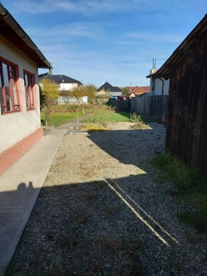 Casa cu teren 5,5 arii , Beclean , Strada Grigore Silasi 27 - imagine 6