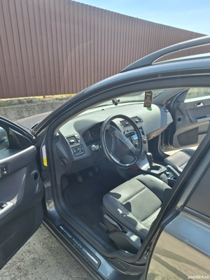 Vând volvo v50 1.6diesel - imagine 5