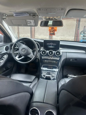 Mașina care merita văzută. Ideală in familie pentru călătorii in siguranța .Primul proprietar in Ro - imagine 7