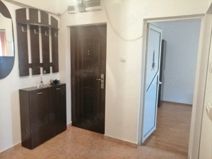 De închiriat ap 2 camere decomandat 