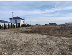 Teren de vânzare intravilan 