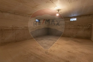 Casă / Vilă cu 6 camere de vânzare în zona Sagului - imagine 16