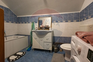 Casă / Vilă cu 6 camere de vânzare în zona Sagului - imagine 12