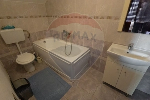 Casă / Vilă cu 6 camere de vânzare în zona Sagului - imagine 13