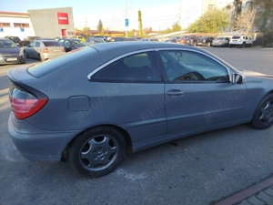 Mercedes C 200 - imagine 8