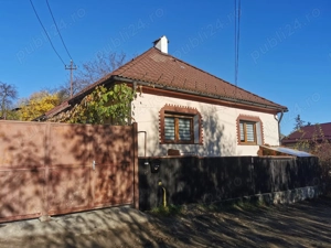 De vânzare   Casă 3 camere, teren 471 mp 