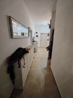 Vand apartament 3 camere Ghiroda