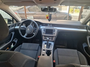 Volkswagen Passat 1.6 TDI 120 DSG7 Confortline Business BMT Berline - imagine 4
