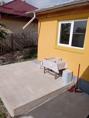 Casa de vanzare, cartier Tuguiata, renovata recent.