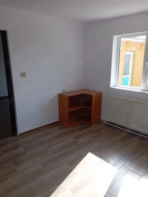 Casa de vanzare, cartier Tuguiata, renovata recent. - imagine 7