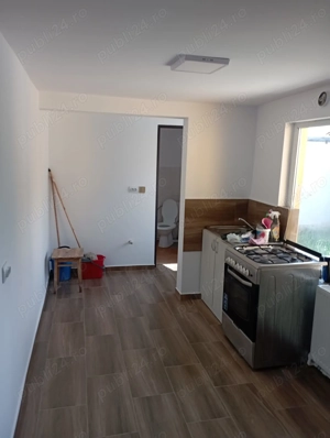 Casa de vanzare, cartier Tuguiata, renovata recent. - imagine 8