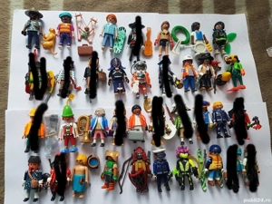 vând figurine playmobil