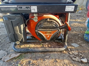 Vând generator aproape nou