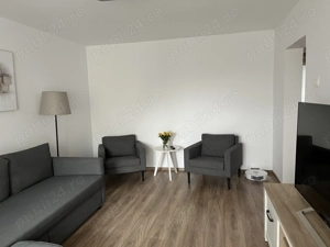 De vânzare apartament 3 camere