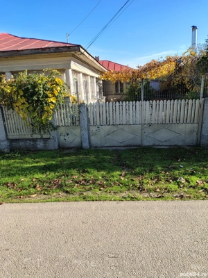 Casa si teren intravilan 3700mp in comuna Singureni Giurgiu 