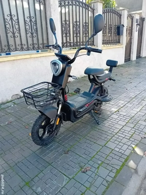 Scuter Electric Nou În Garanție 