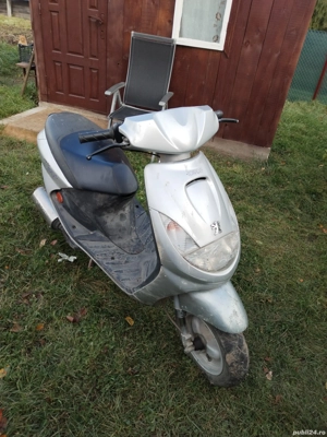 De vânzare scutere perfect funcționale  - imagine 2