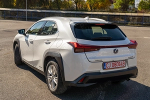 Lexus UX250H - imagine 3