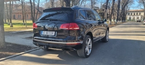VW Touareg R LINE Full Option   interior piele, navigație, 4x4! - imagine 2