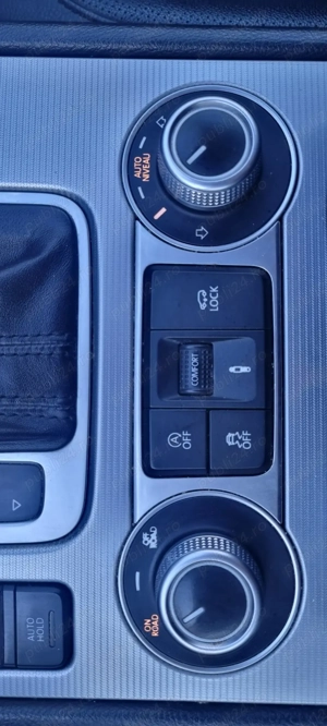 VW Touareg R LINE Full Option   interior piele, navigație, 4x4! - imagine 4